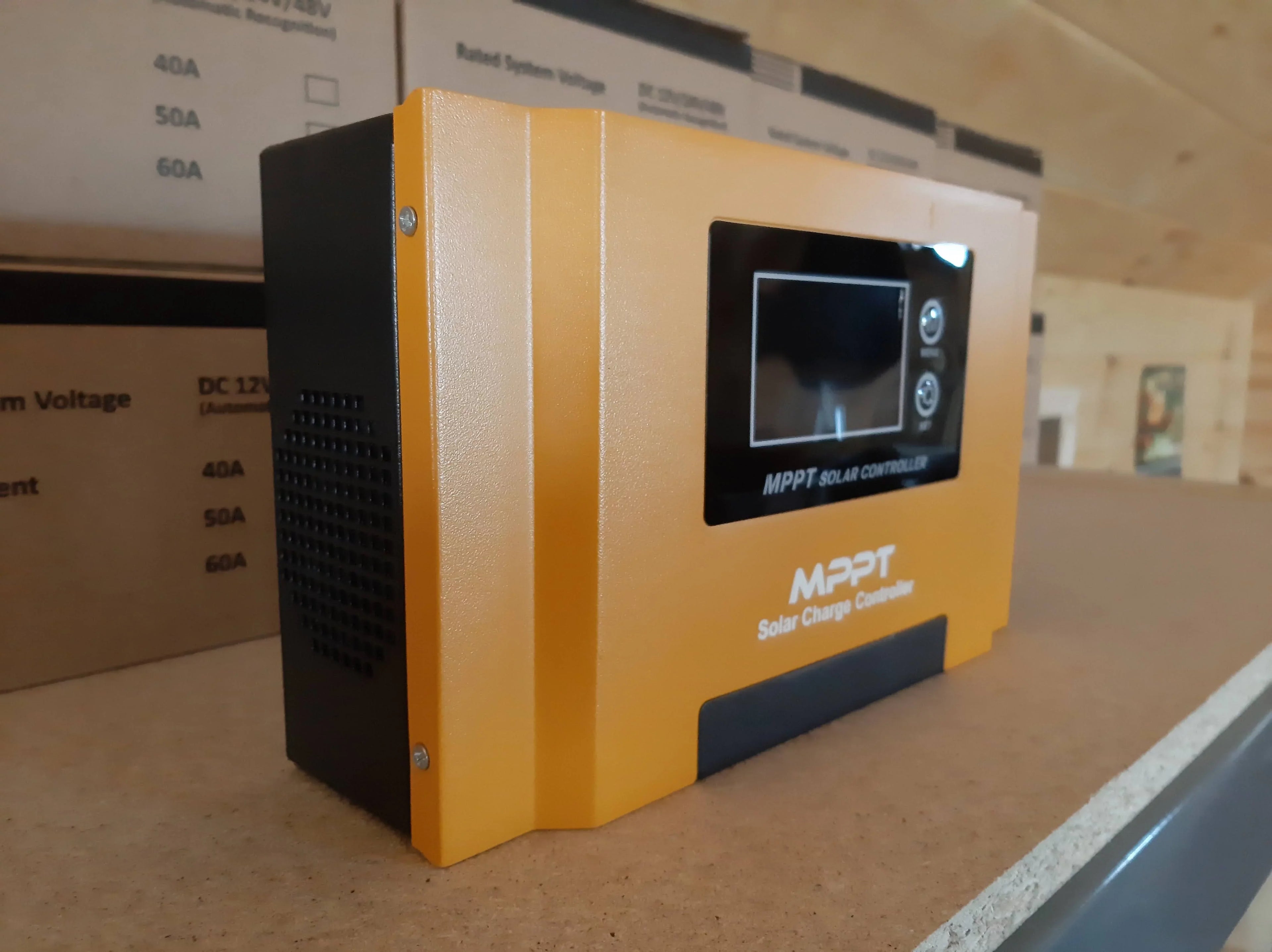 60 Amp MPPT Solar Charge Controller with LCD Display