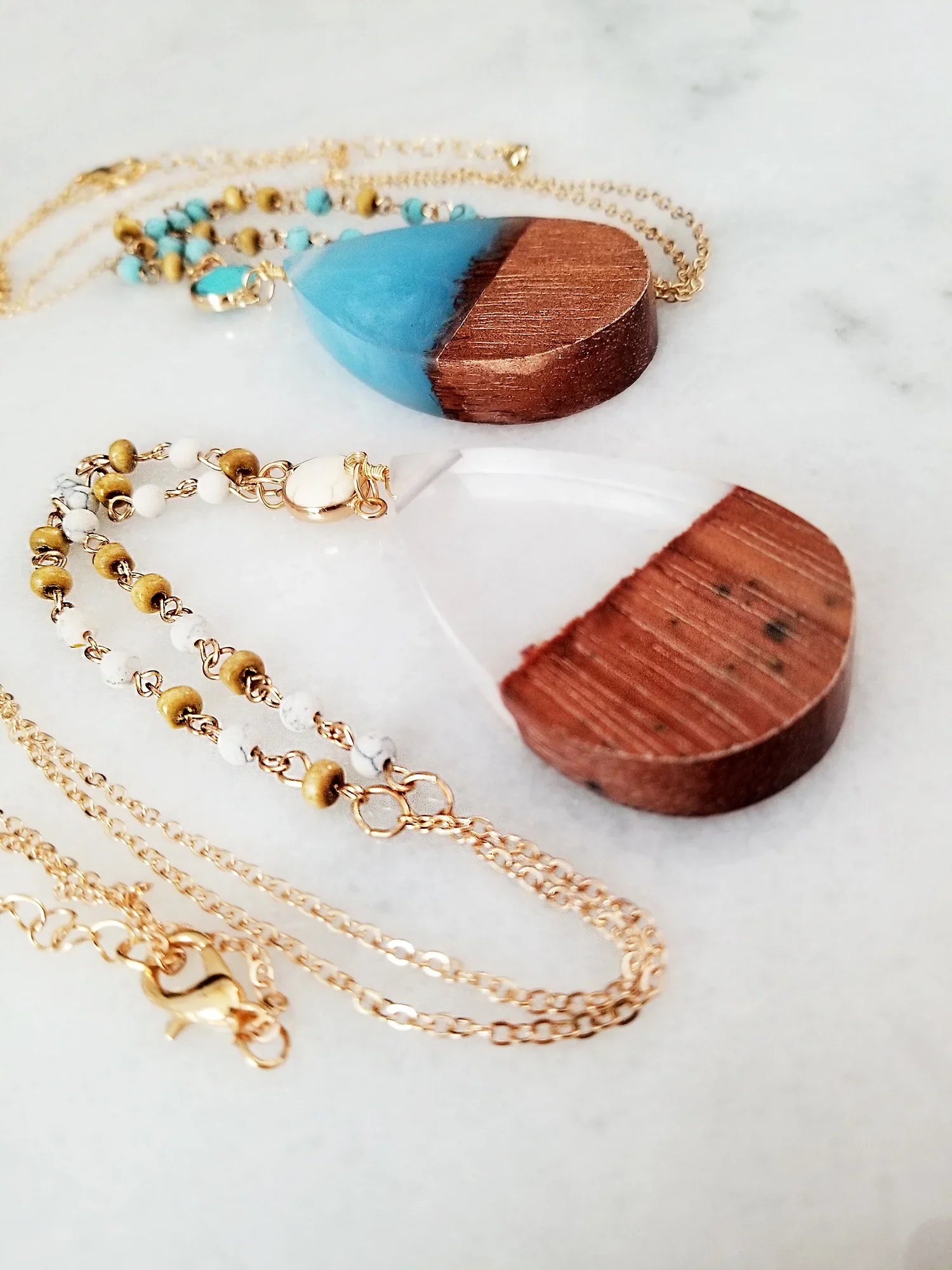 Blue Box Boutique Inc Aqua Resin Wood Pendant Beaded Chain Necklace for Women, Tenes | Wood Anniversary Gift