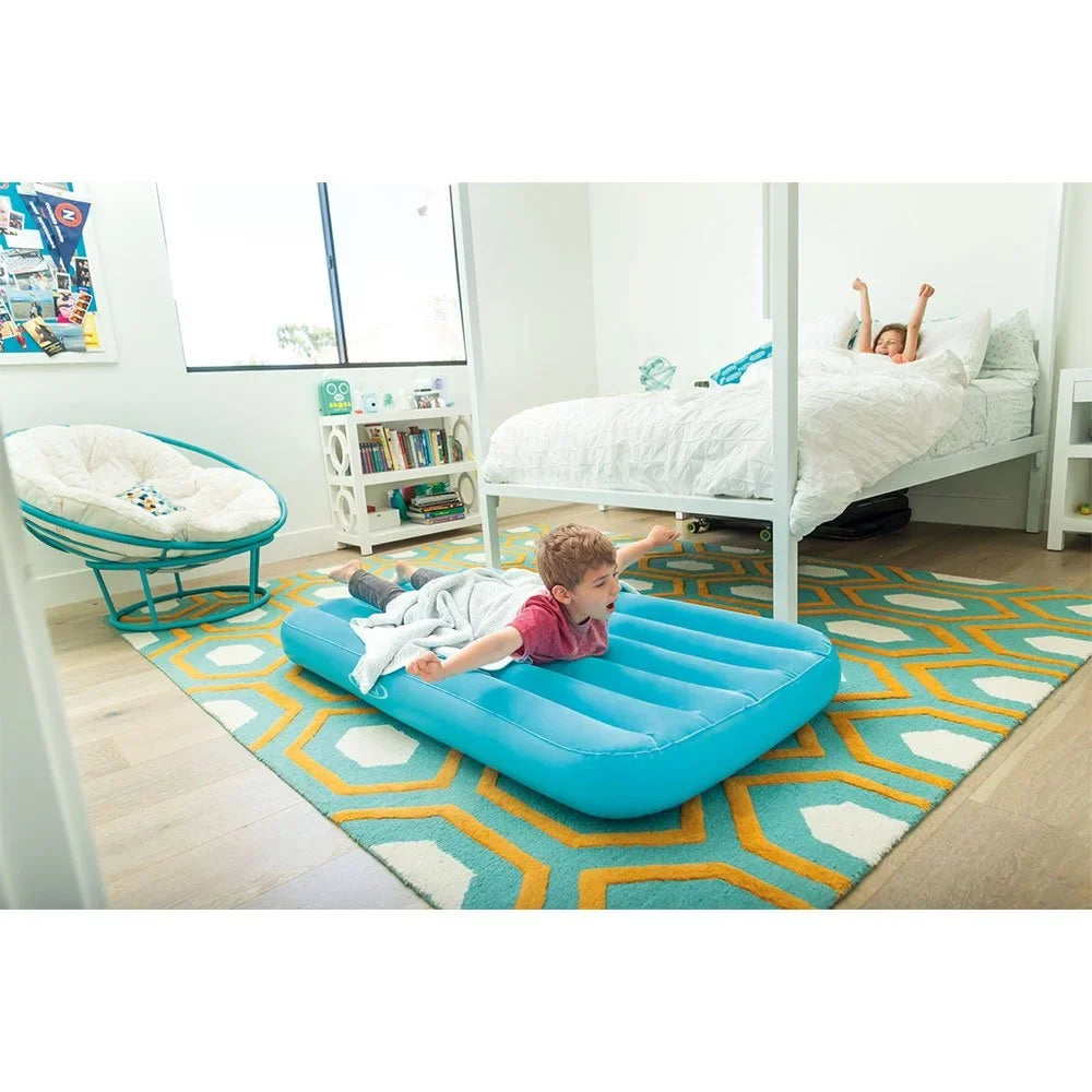 Intex Cozy Kidz Bright & Fun-Colored InfLatitudeable Air Bed w/ Carry Bag (2 Pack)