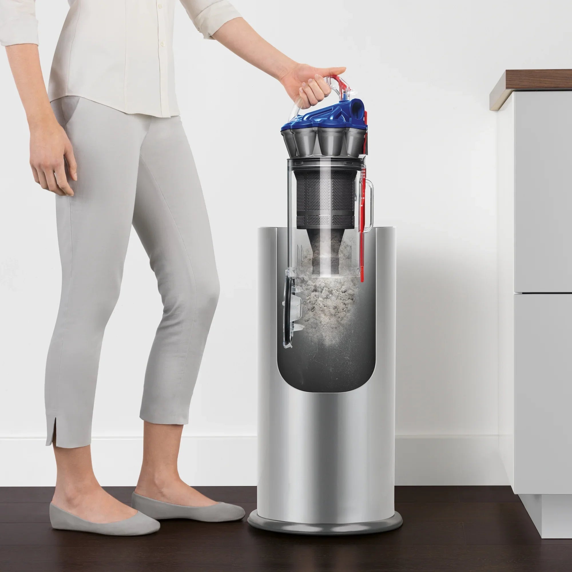 Dyson DC33 Bagless Upright Vacuum, Blue