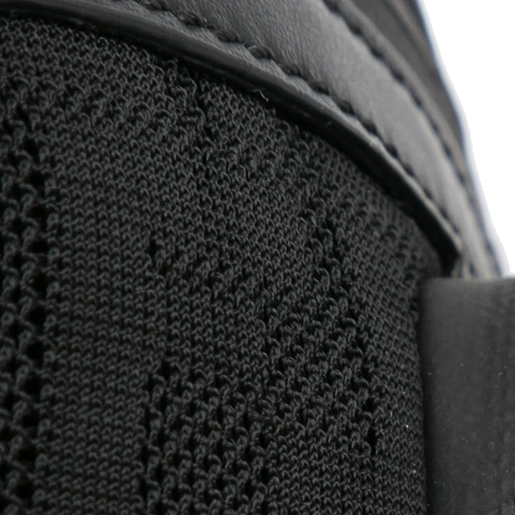 Pre-Owned Authenticated Fendi FF Neoprene Vitello Grace Perforated Pocket Belt Bag Knit Fabric Black Unisex (Good)