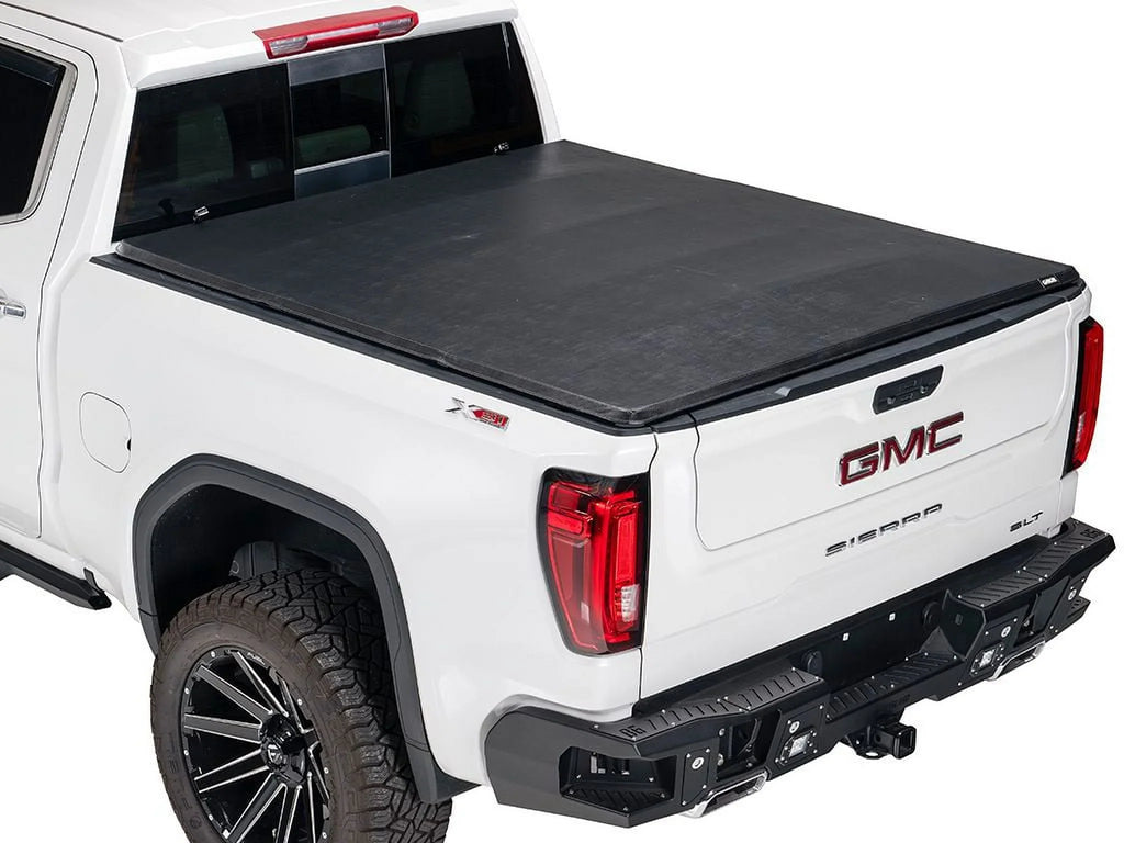 Gator by RealTruck SFX Tri-Fold Tonneau Cover Compatible with 2022-2024 Toyota Tundra 6'7" Bed w/ Deck Rail System