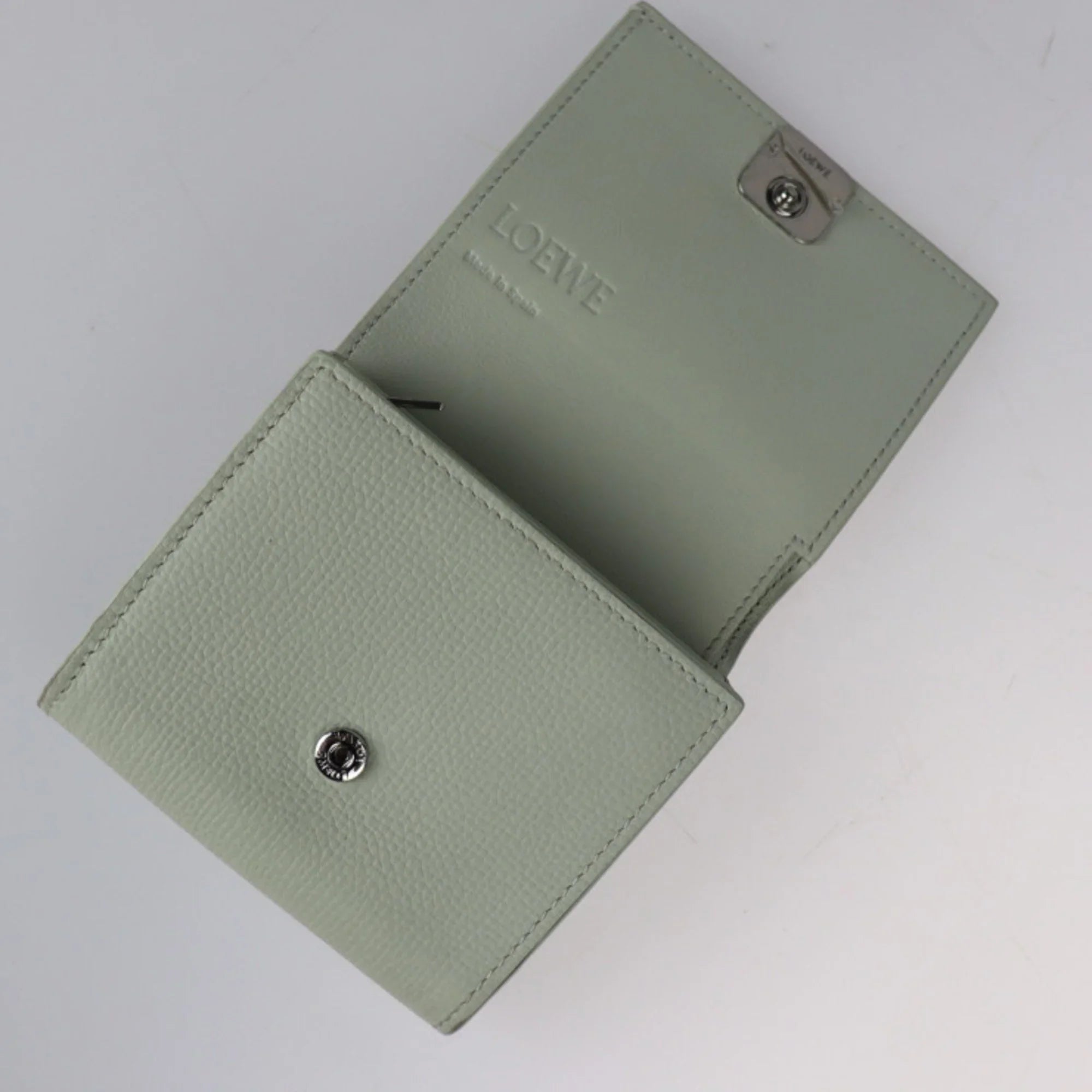 Pre-Owned LOEWE Loewe ANAGRAM COMPACT FLAP WALLET Anagram compact flap wallet folio C821L57X01 leather light green model silver metal fittings L-shaped fastener (Good)