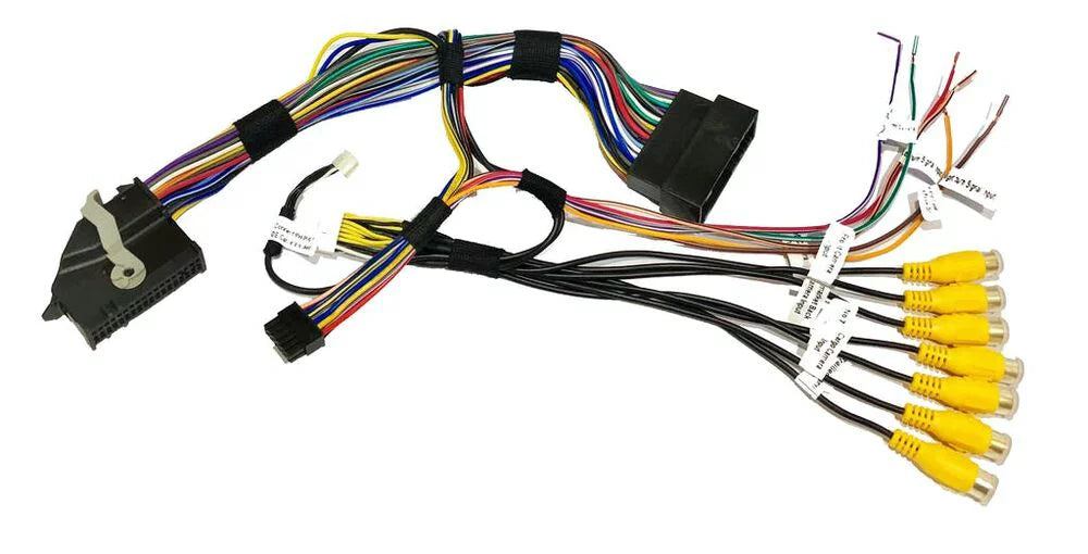 Crux RFM-FD8 Multi View Integration Interface with Side Mirror Mounted Cameras for Ford F-150 with 8” Screen