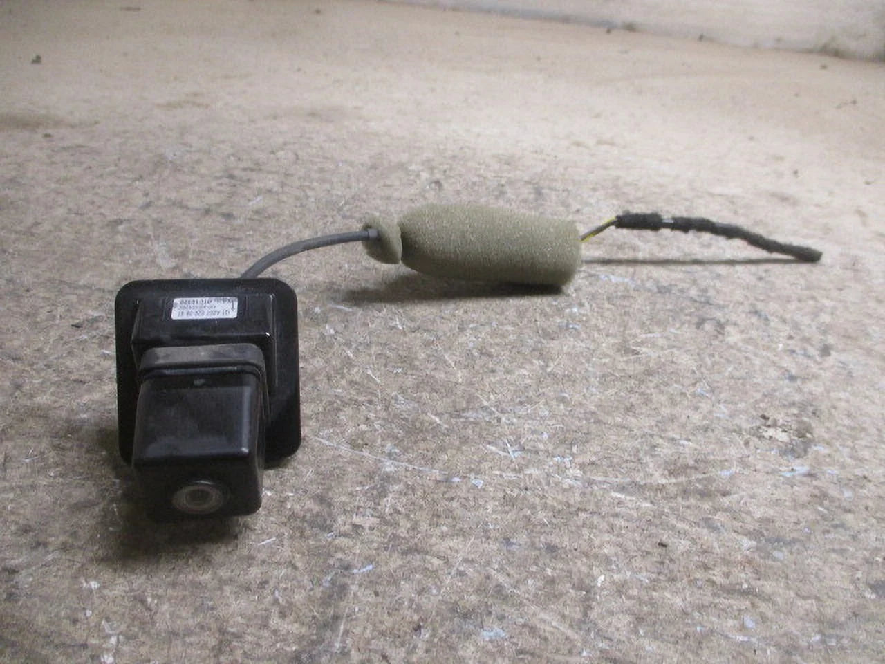 Pre-Owned Mercedes-Benz E-Class Back Up Rear View Camera OEM LKQ (Good)