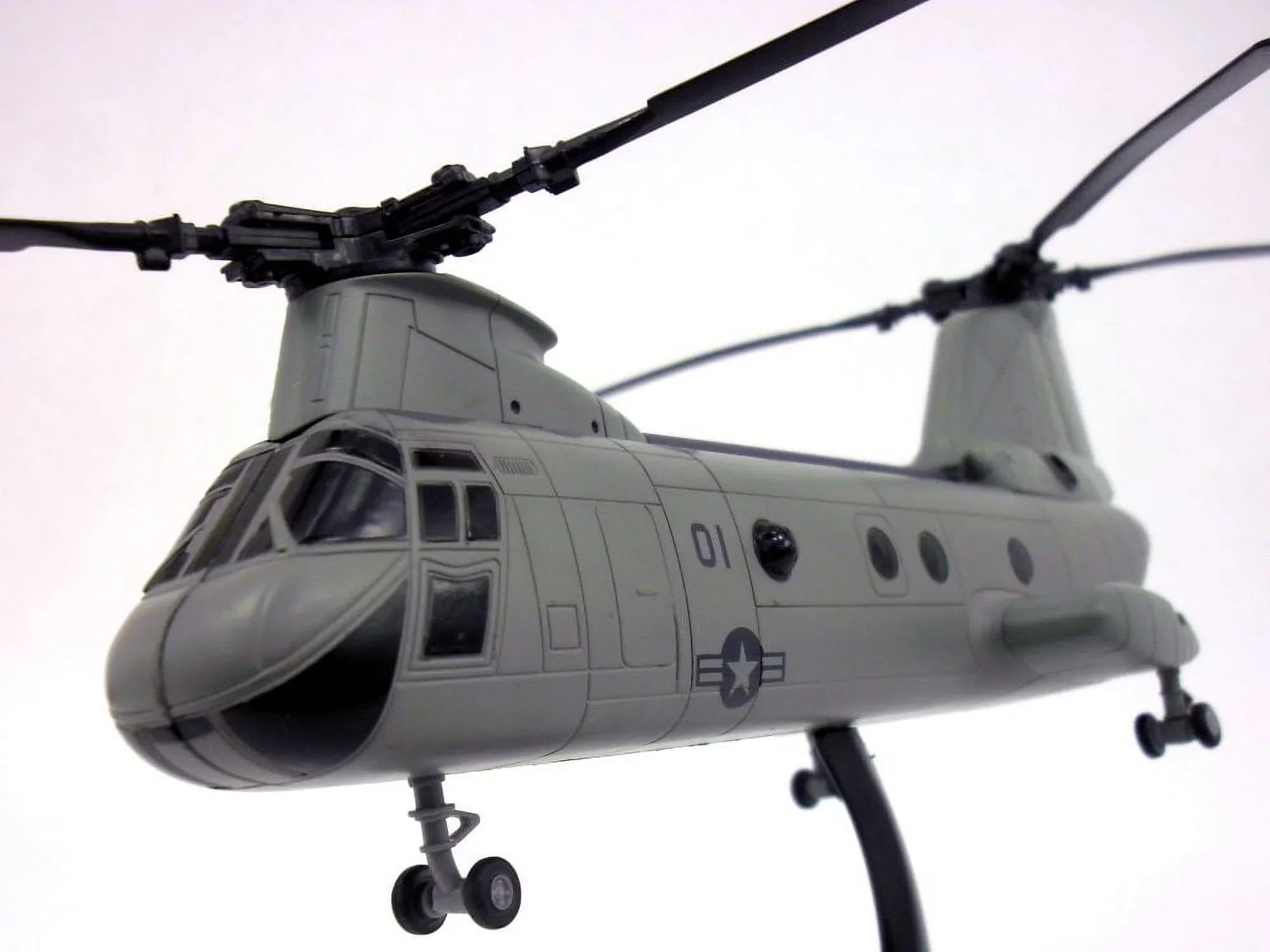 New Ray Toys Sky Pilot 1:55 Boeing Ch-46 Sea Knight - Marines Die Cast Vehicles