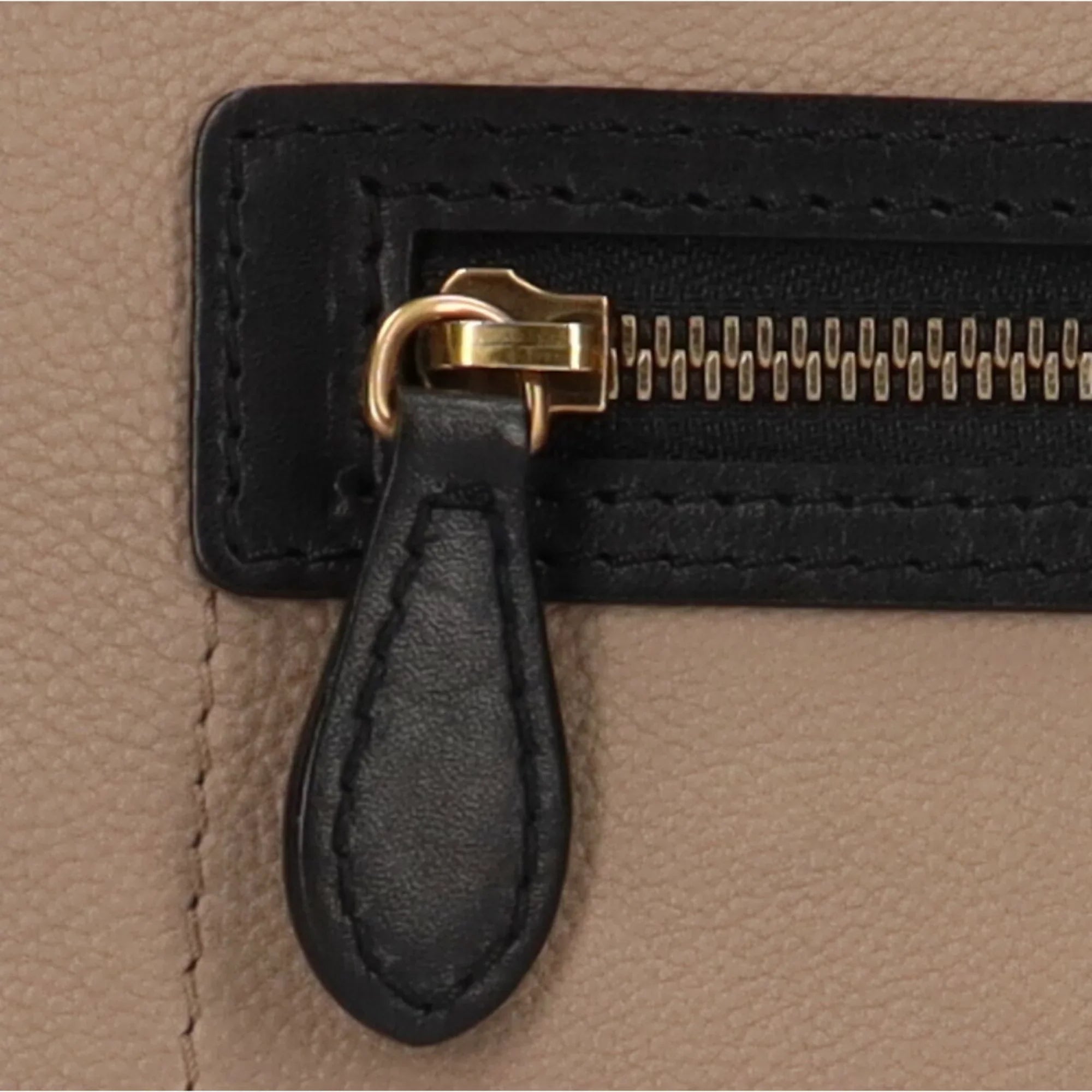Pre-Owned Celine Micro Shopper Luggage Handbag Leather Beige Ladies (Good)
