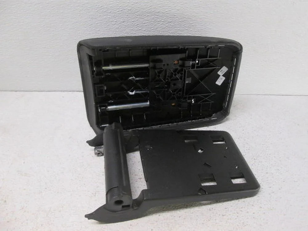 Pre-Owned 2010 Volkswagen Jetta Interior Black Leather Center Console Lid OEM LKQ (Good)