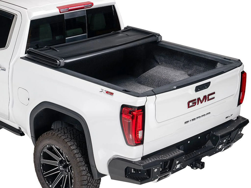 Gator by RealTruck SFX Tri-Fold Tonneau Cover Compatible with 2022-2024 Toyota Tundra 6'7" Bed w/ Deck Rail System