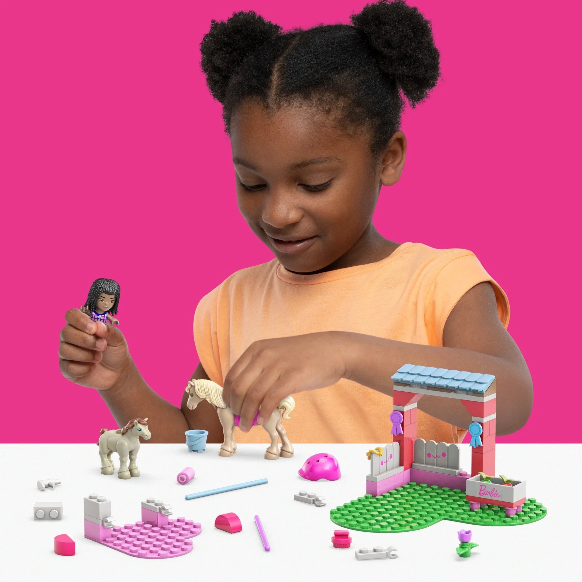 MEGA Barbie Building Toy Kit Horse Jumping with 1 Micro-Doll and Horses (73 Pieces)