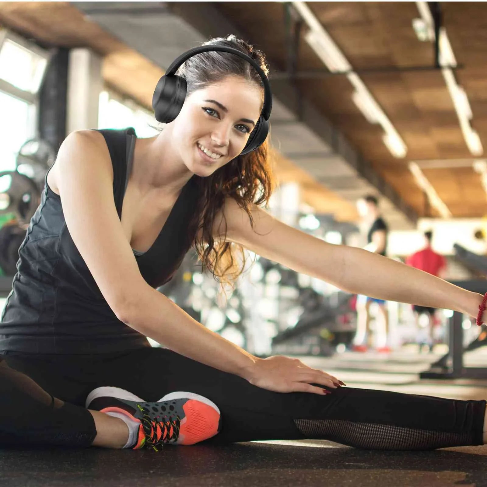 UrbanX UX35 Wireless Bluetooth Stereo Earphones with High Resolution Audio, Deep Bass, Superior Comfort Over The Ear Headphones with Mic for HTC Desire 12+ Phone Call Support