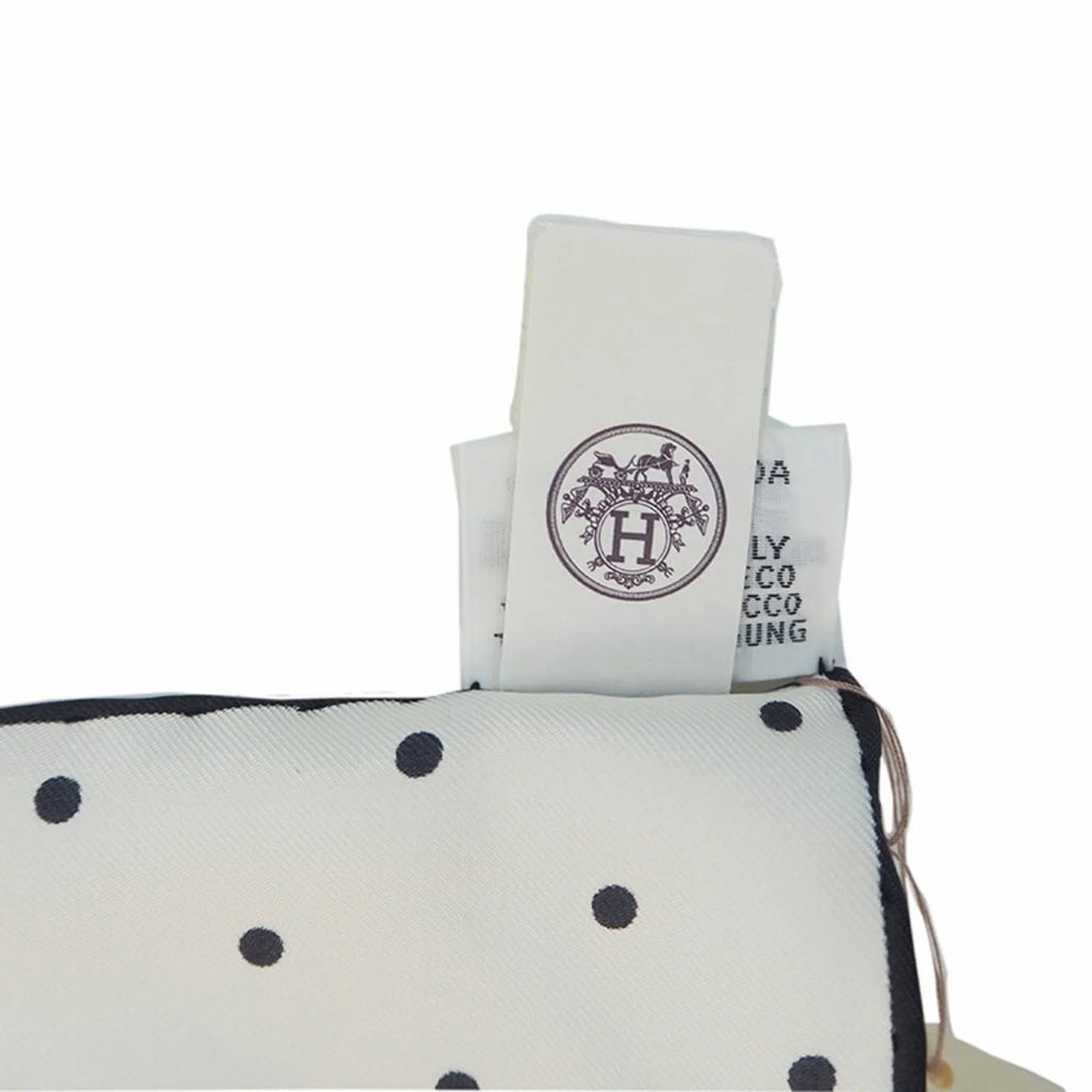 Pre-Owned Hermes HERMES Carre 90 Wings and PLUMETS ET PANACHES White Scarf Muffler H003851S01 (Like New)