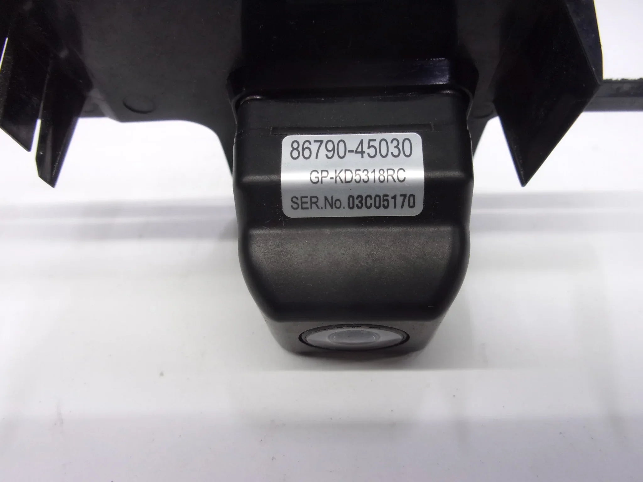 Pre-Owned 2011-2012 Toyota Sienna Rear View Backup Camera ID 86790-45030 OEM (Good)
