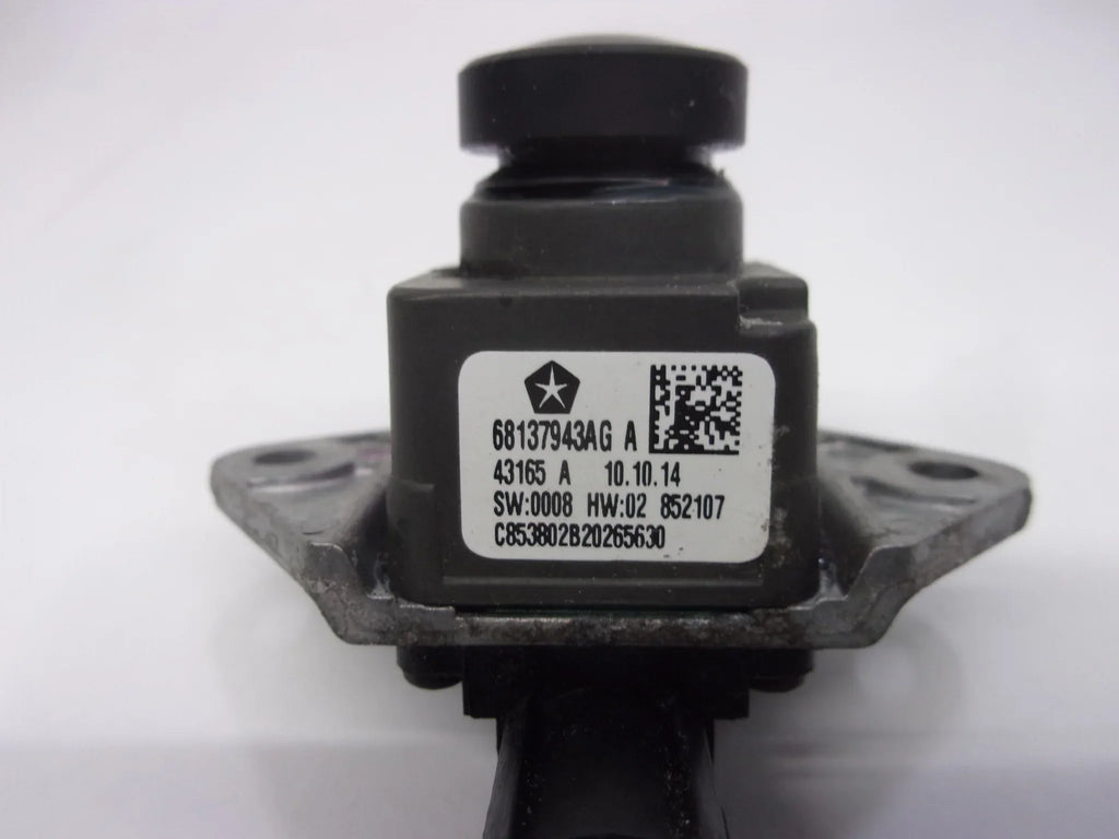 Pre-Owned 2014-2015 Jeep Grand Cherokee Rear View Backup Camera 68137943AG OEM (Good)