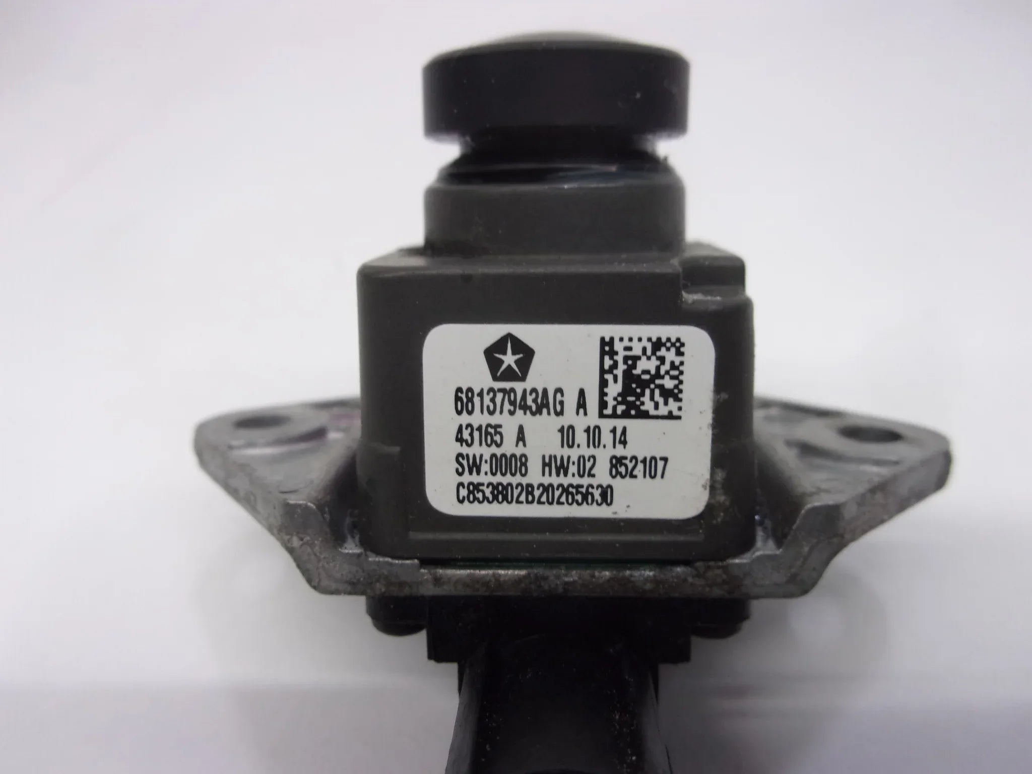 Pre-Owned 2014-2015 Jeep Grand Cherokee Rear View Backup Camera 68137943AG OEM (Good)